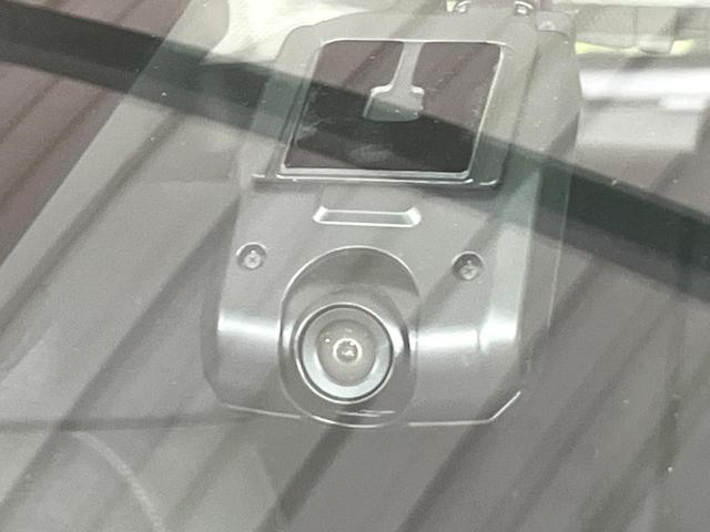 ヴェゼル ｅ：ＨＥＶ　Ｚ　禁煙車　ホンダセンシング　純正９型ナビ　全周囲カメラ　ブラインドスポット　電動リアゲート　シートヒーター　電動パーキングブレーキ　パドルシフト　ＥＴＣ　シーケンシャルターンランプ　コーナーセンサー（21枚目）