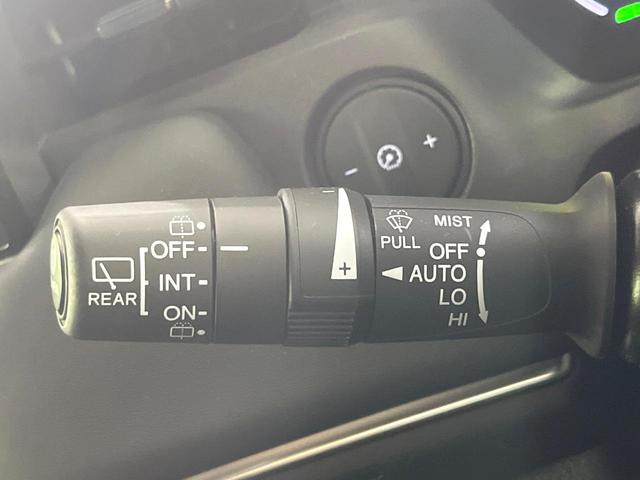 ヴェゼル ｅ：ＨＥＶ　Ｚ　禁煙車　ホンダセンシング　純正９型ナビ　全周囲カメラ　ブラインドスポット　電動リアゲート　シートヒーター　電動パーキングブレーキ　パドルシフト　ＥＴＣ　シーケンシャルターンランプ　コーナーセンサー（26枚目）