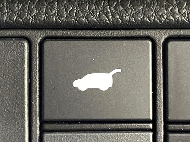 ヴェゼル ｅ：ＨＥＶ　Ｚ　禁煙車　ホンダセンシング　純正９型ナビ　全周囲カメラ　ブラインドスポット　電動リアゲート　シートヒーター　電動パーキングブレーキ　パドルシフト　ＥＴＣ　シーケンシャルターンランプ　コーナーセンサー（31枚目）