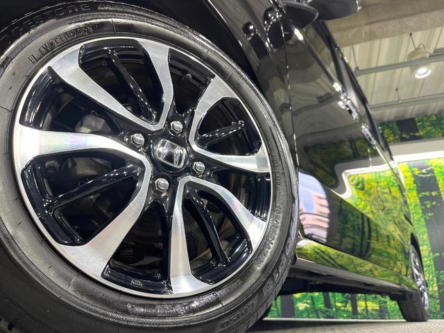 N-BOXカスタム G・Lホンダセンシング 禁煙車 ホンダセンシング 純正8型ナビ バックカメラ 両側電動スライド 前席シートヒーター オートエアコン ETC レーンアシスト LEDライト オートライト スマートキー 後席サンシェード(13枚目)