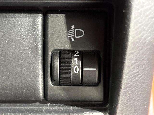 ハスラー Ｇ　禁煙車　２トーンカラー　純正ナビ　バックカメラ　オートエアコン　前席シートヒーター　スマートキー　プッシュスタート　シートリフター　横滑り防止装置　ライトレベライザー（29枚目）