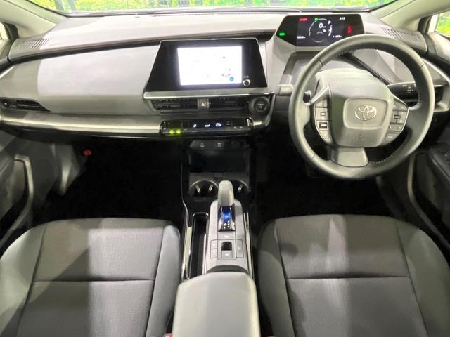 プリウス Ｘ　禁煙車　セーフティセンス　ナビ機能付純正８型ディスプレイ　バックカメラ　ブラインドスポットモニター　ＡＣ１００Ｖ電源　ＬＥＤライト　オートハイビーム　レーダークルーズ　ドラレコ　オートエアコン　ＥＴＣ（2枚目）