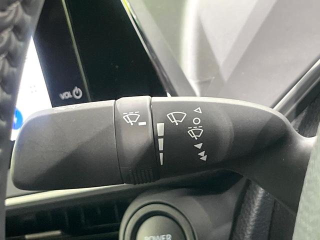 プリウス Ｘ　禁煙車　セーフティセンス　ナビ機能付純正８型ディスプレイ　バックカメラ　ブラインドスポットモニター　ＡＣ１００Ｖ電源　ＬＥＤライト　オートハイビーム　レーダークルーズ　ドラレコ　オートエアコン　ＥＴＣ（24枚目）