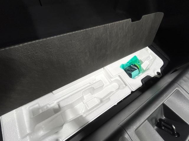 プリウス Ｘ　禁煙車　セーフティセンス　ナビ機能付純正８型ディスプレイ　バックカメラ　ブラインドスポットモニター　ＡＣ１００Ｖ電源　ＬＥＤライト　オートハイビーム　レーダークルーズ　ドラレコ　オートエアコン　ＥＴＣ（47枚目）