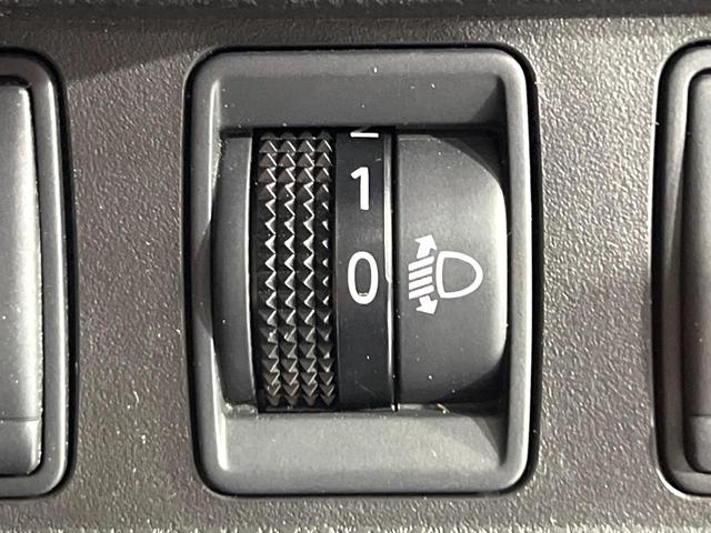 ノート X 禁煙車 エマージェンシーブレーキ メモリーナビ 地デジ スマートキー プッシュスタート ドラレコ 車線逸脱警報 横滑り防止装置(28枚目)