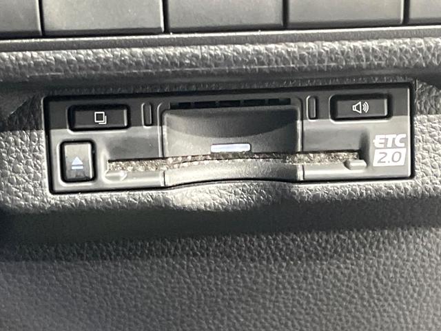 カローラツーリング ハイブリッド　ダブルバイビー　禁煙車　セーフティセンス　純正１０．５型ナビ　バックカメラ　前席シートヒーター　ＡＣ１００Ｖ電源　電動パーキングブレーキ　オートハイビーム　ＬＥＤライト　ＥＴＣ　純正１７インチＡＷ（28枚目）