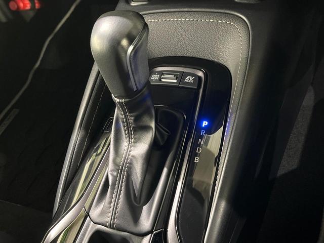カローラツーリング ハイブリッド　ダブルバイビー　禁煙車　セーフティセンス　純正１０．５型ナビ　バックカメラ　前席シートヒーター　ＡＣ１００Ｖ電源　電動パーキングブレーキ　オートハイビーム　ＬＥＤライト　ＥＴＣ　純正１７インチＡＷ（30枚目）