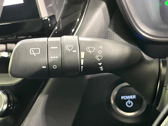 カローラツーリング ハイブリッド　ダブルバイビー　禁煙車　セーフティセンス　純正１０．５型ナビ　バックカメラ　前席シートヒーター　ＡＣ１００Ｖ電源　電動パーキングブレーキ　オートハイビーム　ＬＥＤライト　ＥＴＣ　純正１７インチＡＷ（35枚目）