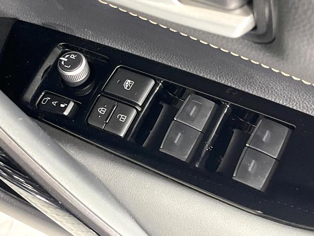 カローラツーリング ハイブリッド　ダブルバイビー　禁煙車　セーフティセンス　純正１０．５型ナビ　バックカメラ　前席シートヒーター　ＡＣ１００Ｖ電源　電動パーキングブレーキ　オートハイビーム　ＬＥＤライト　ＥＴＣ　純正１７インチＡＷ（48枚目）