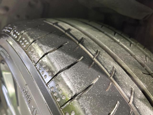 カローラツーリング ハイブリッド　ダブルバイビー　禁煙車　セーフティセンス　純正１０．５型ナビ　バックカメラ　前席シートヒーター　ＡＣ１００Ｖ電源　電動パーキングブレーキ　オートハイビーム　ＬＥＤライト　ＥＴＣ　純正１７インチＡＷ（55枚目）