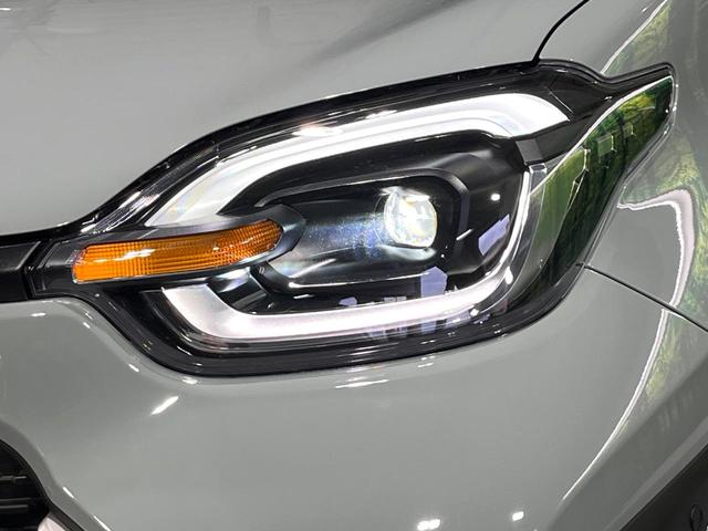 シエンタ ハイブリッドZ 禁煙車 セーフティセンス 純正10.5型ナビ 全周囲カメラ 両側電動スライド AC100V電源 ステアリングヒーター 前席シートヒーター ETC オートハイビーム LEDライト ウィンカーミラー(12枚目)