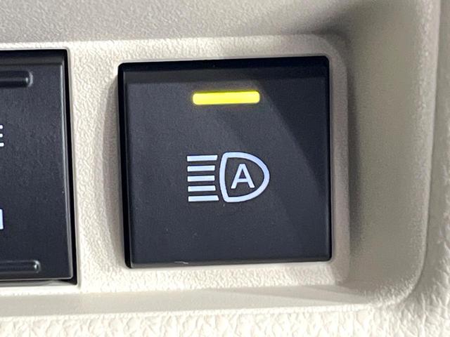 シエンタ ハイブリッドZ 禁煙車 セーフティセンス 純正10.5型ナビ 全周囲カメラ 両側電動スライド AC100V電源 ステアリングヒーター 前席シートヒーター ETC オートハイビーム LEDライト ウィンカーミラー(25枚目)