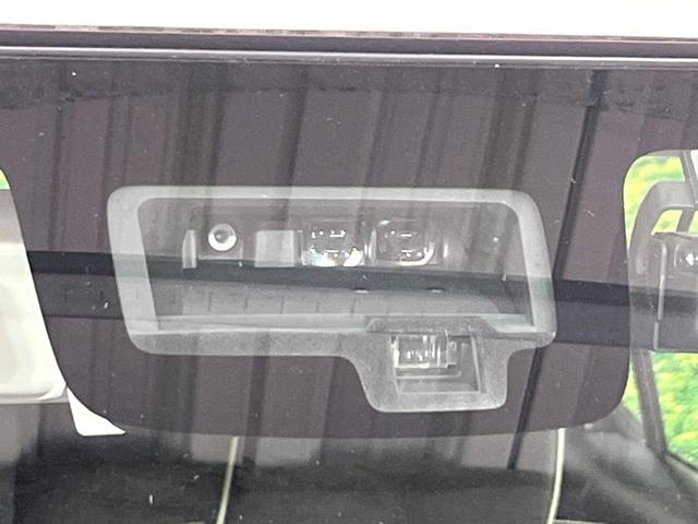 クロスビー ハイブリッドMZ 禁煙車 2トーンカラー セーフティサポート 純正8型ナビ 全周囲カメラ パドルシフト 前席シートヒーター コーナーセンサー クルコン LEDライト オートライト 純正16インチAW 車線逸脱警報(3枚目)