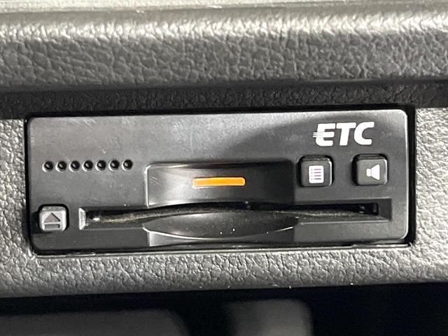 クロスビー ハイブリッドMZ 禁煙車 2トーンカラー セーフティサポート 純正8型ナビ 全周囲カメラ パドルシフト 前席シートヒーター コーナーセンサー クルコン LEDライト オートライト 純正16インチAW 車線逸脱警報(7枚目)