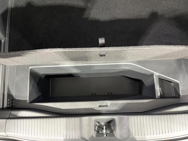 ヴェゼル ｅ：ＨＥＶ　Ｚ　禁煙車　ホンダセンシング　純正９型ナビ　バックカメラ　前席シートヒーター　ブラインドスポットモニター　電動パーキングブレーキ　パドルシフト　コーナーセンサー　シーケンシャルターンランプ　ＥＴＣ（40枚目）