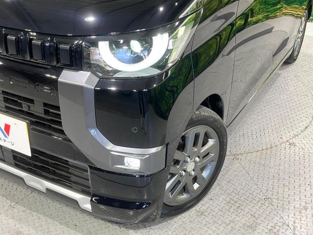 デリカミニ Ｔ　プレミアム　両側電動ドア　全周囲カメラ　衝突被害軽減システム　レーダークルーズ　禁煙車　ＳＤナビ　ドラレコ　コーナーセンサー　スマートキー　ＬＥＤヘッド　ビルトインＥＴＣ　純正１５インチアルミ　オートライト（12枚目）