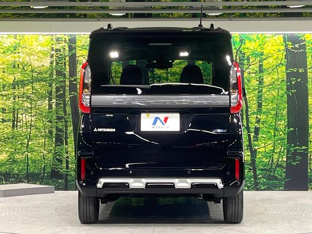 デリカミニ Ｔ　プレミアム　両側電動ドア　全周囲カメラ　衝突被害軽減システム　レーダークルーズ　禁煙車　ＳＤナビ　ドラレコ　コーナーセンサー　スマートキー　ＬＥＤヘッド　ビルトインＥＴＣ　純正１５インチアルミ　オートライト（15枚目）