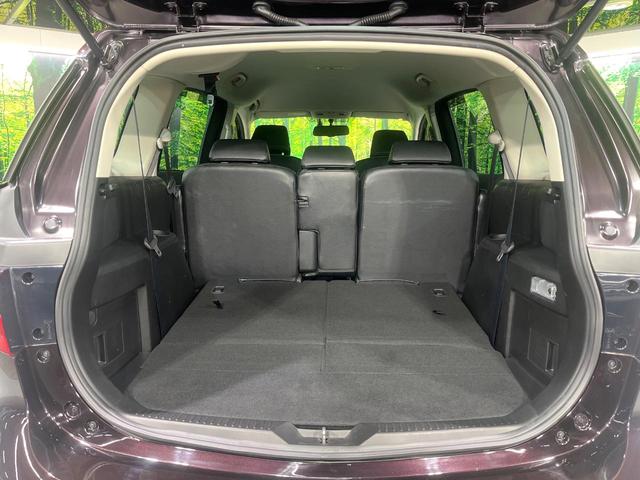 プレマシー ２０Ｓ－スカイアクティブ　Ｌパッケージ　両側電動ドア　純正ナビ　バックカメラ　禁煙車　スマートキー　ＨＩＤヘッド　ビルトインＥＴＣ　クルコン　純正１７インチアルミ　オートライト　オートエアコン　Ｂｌｕｅｔｏｏｔｈ　ＣＤ　ＤＶＤ再生　地デジ（11枚目）