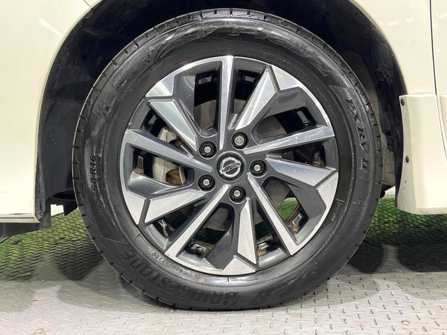 セレナ ハイウェイスターＶ　両側電動ドア　全周囲カメラ　純正１０型ナビ　衝突被害軽減システム　レーダークルーズ　禁煙車　ドラレコ　コーナーセンサー　スマートキー　ＬＥＤヘッド　ＥＴＣ　純正１６インチアルミ　オートハイビーム（57枚目）