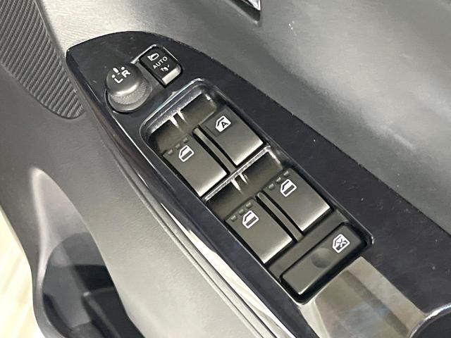 タント カスタムＸ　トップエディションＳＡＩＩ　禁煙車　衝突被害軽減装置　メモリーナビ　Ｂｌｕｅｔｏｏｔｈ再生　バックカメラ　電動スライドドア　オートエアコン　ＬＥＤライト　オートライト　スマートキー　純正１４インチアルミホイール　シートリフター（39枚目）