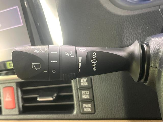 ノア ハイブリッドＧ　禁煙車　９型ナビ　Ｂｌｕｅｔｏｏｔｈ再生　バックカメラ　リアモニター　両側電動スライド　リアオートエアコン　前席シートヒーター　ＥＴＣ　クルーズコントロール　ＬＥＤライト　オートライト　７人乗り（23枚目）