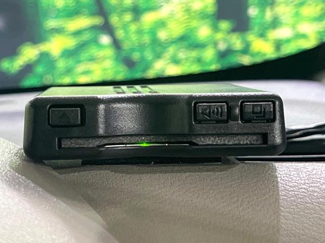 デイズ Ｘ　禁煙車　衝突被害軽減装置　メモリーナビ　全周囲カメラ　オートエアコン　オートライト　ＥＴＣ　スマートキー　プッシュスタート　純正１４インチアルミホイール　シートリフター　アイドリングストップ（7枚目）