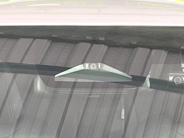 ヤリスクロス Ｚ　禁煙車　セーフティセンス　純正８型ディスプレイオーディオ　パノラミックビューモニター　ブラインドスポットモニター　レーダークルーズ　パワーシート　シートヒーター　ステアリングヒーター　ＥＴＣ（3枚目）