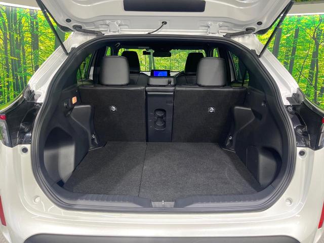 ヤリスクロス Ｚ　禁煙車　セーフティセンス　純正８型ディスプレイオーディオ　パノラミックビューモニター　ブラインドスポットモニター　レーダークルーズ　パワーシート　シートヒーター　ステアリングヒーター　ＥＴＣ（11枚目）