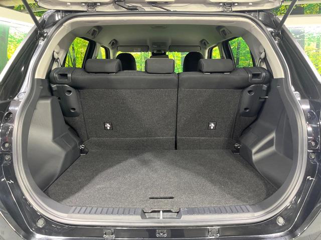 ライズ Ｇ　禁煙車　スマートアシスト　純正９型ディスプレイオーディオ　パノラミックビューモニター　ＥＴＣ　ＬＥＤヘッド　オートハイビーム　スマートキー　オートエアコン　ステアリングスイッチ　車線逸脱警報（11枚目）