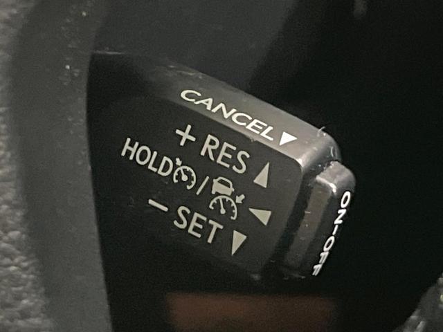 アルファード ２．５Ｓ　Ｃパッケージ　禁煙車　サンルーフ　フリップダウンモニター　ＢＩＧ－Ｘ１１インチナビ　バックカメラ　衝突軽減装置　レーダークルーズ　パワーバックドア　パワーシート　シートベンチレーション　ステアリングヒーター（22枚目）