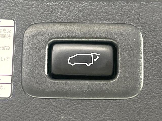 アルファード ２．５Ｓ　Ｃパッケージ　禁煙車　サンルーフ　フリップダウンモニター　ＢＩＧ－Ｘ１１インチナビ　バックカメラ　衝突軽減装置　レーダークルーズ　パワーバックドア　パワーシート　シートベンチレーション　ステアリングヒーター（23枚目）