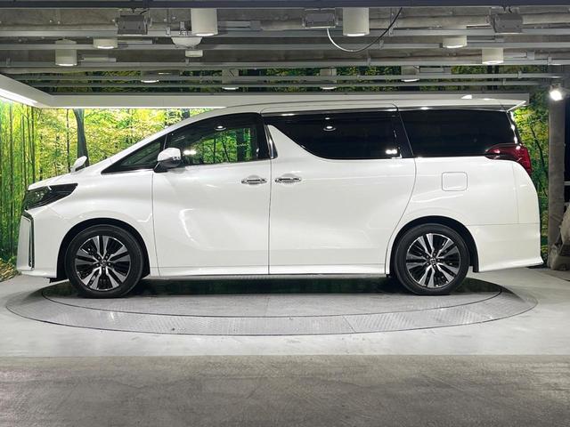 アルファード ２．５Ｓ　Ｃパッケージ　禁煙車　サンルーフ　フリップダウンモニター　ＢＩＧ－Ｘ１１インチナビ　バックカメラ　衝突軽減装置　レーダークルーズ　パワーバックドア　パワーシート　シートベンチレーション　ステアリングヒーター（56枚目）