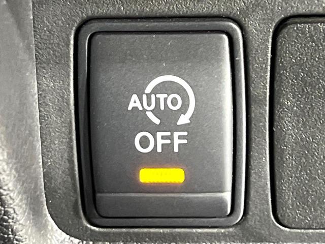 エクストレイル ２０Ｘｔｔ　エマージェンシーブレーキパッケージ　４ＷＤ　７人乗　禁煙車　パノラマルーフ　衝突軽減　純正ナビ　全周囲カメラ　クルコン　電動リアゲート　ＬＥＤライト　オートライト　オートエアコン　ダウンヒルアシスト　横滑り防止装置　純正１８ＡＷ（27枚目）