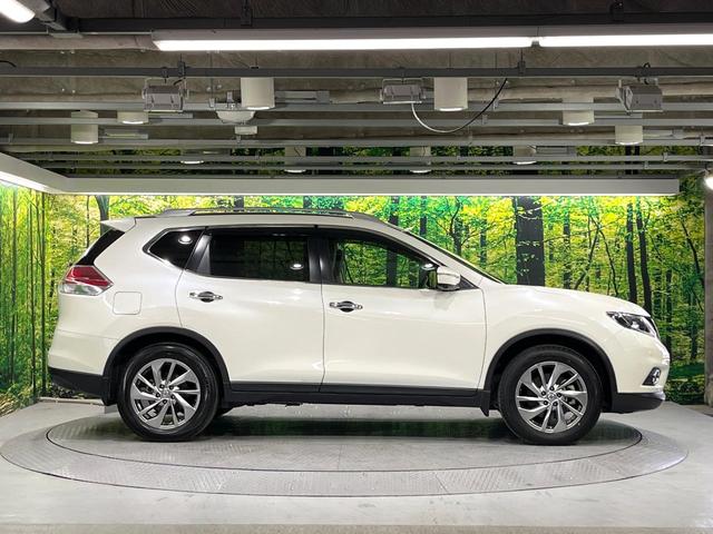 エクストレイル ２０Ｘｔｔ　エマージェンシーブレーキパッケージ　４ＷＤ　７人乗　禁煙車　パノラマルーフ　衝突軽減　純正ナビ　全周囲カメラ　クルコン　電動リアゲート　ＬＥＤライト　オートライト　オートエアコン　ダウンヒルアシスト　横滑り防止装置　純正１８ＡＷ（40枚目）