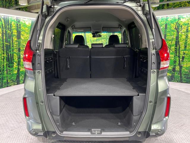 フリード+ クロスター・ホンダセンシング 禁煙車 衝突軽減装置 純正9型ナビ バックカメラ 両側電動スライド 前席シートヒーター ETC 車線逸脱警報 LEDライト オートライト ウィンカーミラー ドラレコ 後席サンシェード(10枚目)