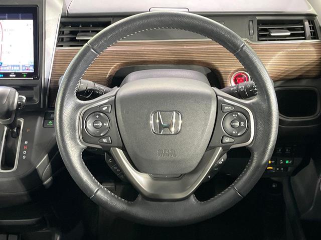 フリード+ クロスター・ホンダセンシング 禁煙車 衝突軽減装置 純正9型ナビ バックカメラ 両側電動スライド 前席シートヒーター ETC 車線逸脱警報 LEDライト オートライト ウィンカーミラー ドラレコ 後席サンシェード(11枚目)