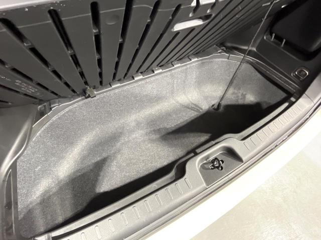 セレナ ハイウェイスターＶ　禁煙車　後期型　プロパイロット　衝突軽減　純正１０型ナビ　全周囲カメラ　フリップダウンモニター　両側電動スライド　ブラインドスポットモニター　デジタルインナーミラー　リアオートエアコン　ＥＴＣ（46枚目）