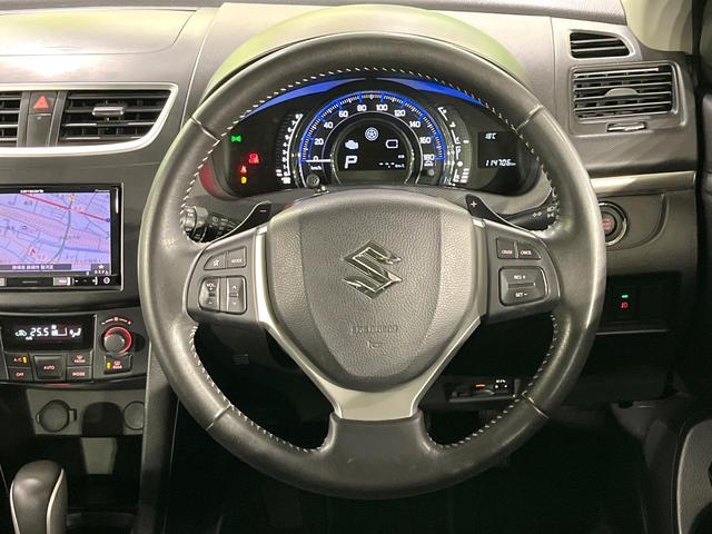 スイフト スタイル－ＤＪＥ　禁煙車　メモリーナビ　バックカメラ　オートエアコン　シートヒーター　パドルシフト　ＥＴＣ　ＨＩＤライト　オートライト　シートリフター　スマートキー　横滑り防止装置　純正１６インチアルミホイール（11枚目）