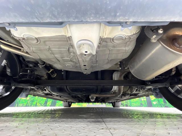 スイフト スタイル－ＤＪＥ　禁煙車　メモリーナビ　バックカメラ　オートエアコン　シートヒーター　パドルシフト　ＥＴＣ　ＨＩＤライト　オートライト　シートリフター　スマートキー　横滑り防止装置　純正１６インチアルミホイール（19枚目）