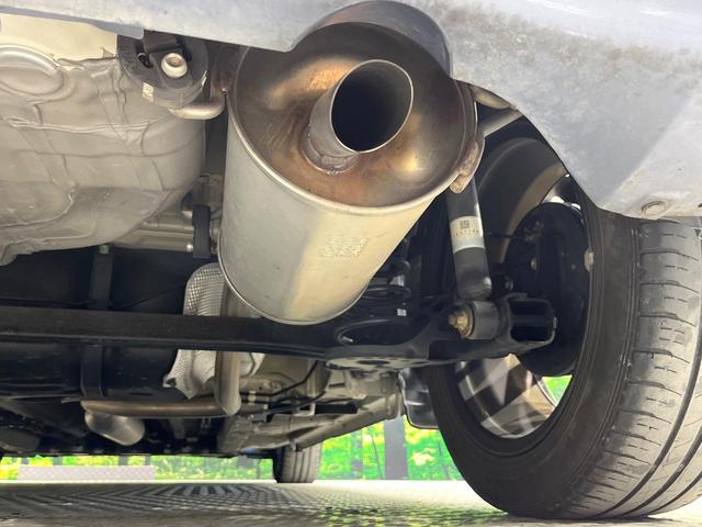 スイフト スタイル－ＤＪＥ　禁煙車　メモリーナビ　バックカメラ　オートエアコン　シートヒーター　パドルシフト　ＥＴＣ　ＨＩＤライト　オートライト　シートリフター　スマートキー　横滑り防止装置　純正１６インチアルミホイール（20枚目）