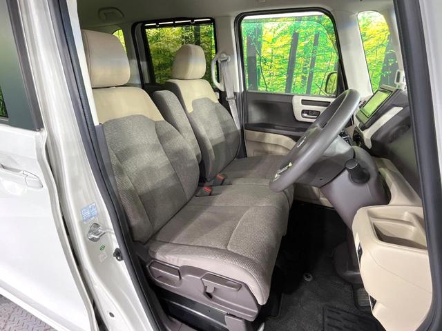 N-BOX G・Lホンダセンシング 禁煙車 ホンダセンシング 純正ナビ バックカメラ 電動スライド オートエアコン レーンアシスト ETC LEDライト オートライト ステアリングスイッチ スマートキー ウィンカーミラー 後席シェード(8枚目)