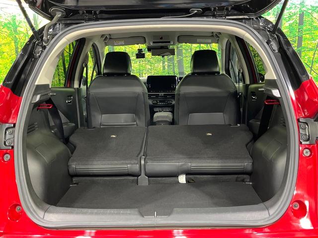 オーラ Ｇ　レザーエディション　禁煙車　２トーンカラー　プロパイロット　衝突軽減　ＢＯＳＥサウンド　純正９型ナビ　全周囲カメラ　シートヒーター　デジタルルームミラー　ブラインドスポットモニター　ステアリングヒーター　ＥＴＣ　ドラレコ（10枚目）