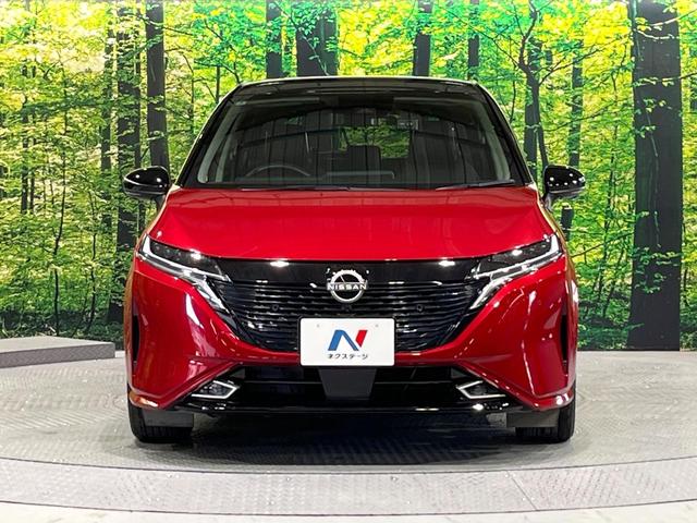 オーラ Ｇ　レザーエディション　禁煙車　２トーンカラー　プロパイロット　衝突軽減　ＢＯＳＥサウンド　純正９型ナビ　全周囲カメラ　シートヒーター　デジタルルームミラー　ブラインドスポットモニター　ステアリングヒーター　ＥＴＣ　ドラレコ（14枚目）