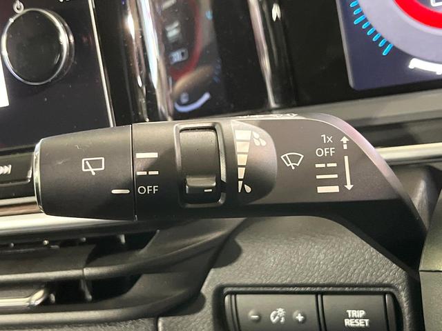 オーラ Ｇ　レザーエディション　禁煙車　２トーンカラー　プロパイロット　衝突軽減　ＢＯＳＥサウンド　純正９型ナビ　全周囲カメラ　シートヒーター　デジタルルームミラー　ブラインドスポットモニター　ステアリングヒーター　ＥＴＣ　ドラレコ（27枚目）