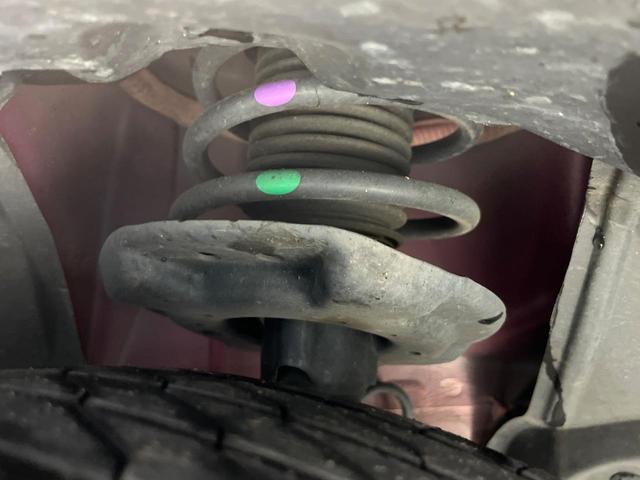 オーラ Ｇ　レザーエディション　禁煙車　２トーンカラー　プロパイロット　衝突軽減　ＢＯＳＥサウンド　純正９型ナビ　全周囲カメラ　シートヒーター　デジタルルームミラー　ブラインドスポットモニター　ステアリングヒーター　ＥＴＣ　ドラレコ（36枚目）