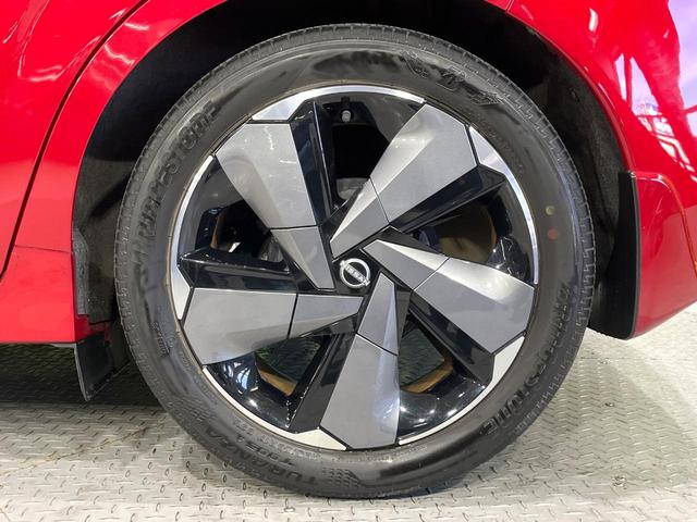 オーラ Ｇ　レザーエディション　禁煙車　２トーンカラー　プロパイロット　衝突軽減　ＢＯＳＥサウンド　純正９型ナビ　全周囲カメラ　シートヒーター　デジタルルームミラー　ブラインドスポットモニター　ステアリングヒーター　ＥＴＣ　ドラレコ（38枚目）