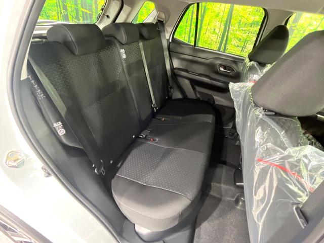ライズ Ｚ　ハイブリッド車　登録済未使用車　スマートアシスト　純正９型ディスプレイ　全周囲カメラ　前席シートヒーター　コーナーセンサー　シーケンシャルターンランプ　ＬＥＤライト　オートライト　オートエアコン（9枚目）