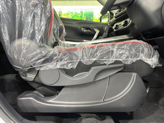 ライズ Ｚ　ハイブリッド車　登録済未使用車　スマートアシスト　純正９型ディスプレイ　全周囲カメラ　前席シートヒーター　コーナーセンサー　シーケンシャルターンランプ　ＬＥＤライト　オートライト　オートエアコン（33枚目）
