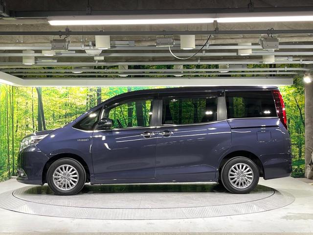 エスクァイア ハイブリッドＸｉ　禁煙車　７人乗り　セーフティセンス　純正ナビ　バックカメラ　両側電動スライド　前席シートヒーター　車線逸脱警報　オートハイビーム　ＬＥＤライト　デュアルオートエアコン　ドラレコ　スマートキー　ＥＴＣ（44枚目）