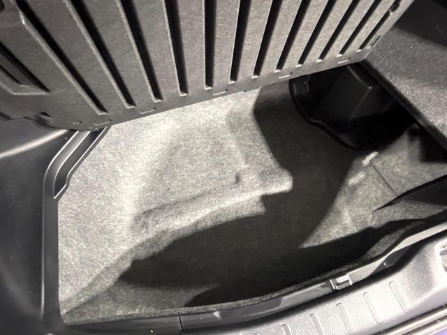 エスクァイア ハイブリッドＸｉ　禁煙車　７人乗り　セーフティセンス　純正ナビ　バックカメラ　両側電動スライド　前席シートヒーター　車線逸脱警報　オートハイビーム　ＬＥＤライト　デュアルオートエアコン　ドラレコ　スマートキー　ＥＴＣ（48枚目）